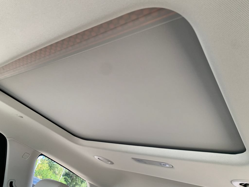 Used 2023 Buick Enclave Essence w/ Experience Buick Package FWD image 24