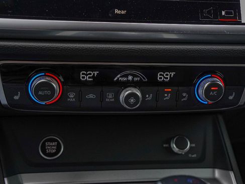 New 2025 Audi Q3 2.0T Premium image 12