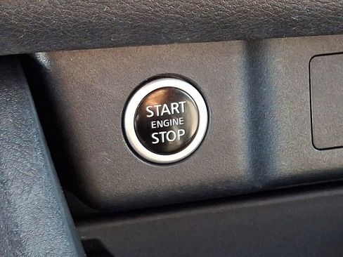 Certified 2023 Nissan Rogue SV AWD/4WD image 22