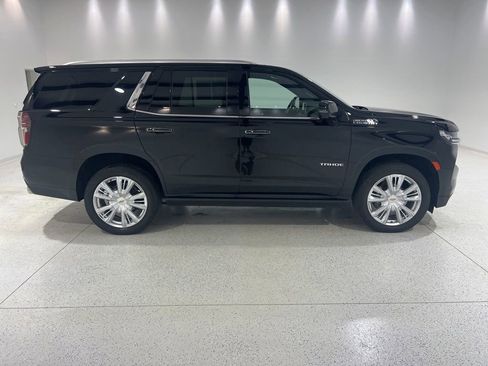 Used 2023 Chevrolet Tahoe High Country AWD/4WD image 6