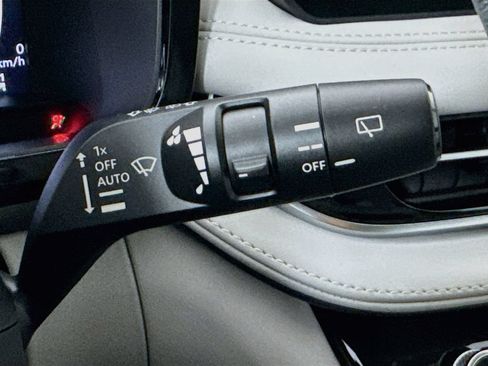 Certified 2027 INFINITI QX60 Luxe w/ Family Package FWD image 16