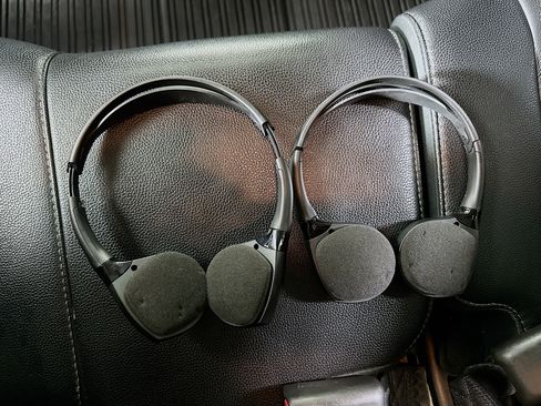 Used 2017 Honda Pilot Touring image 37