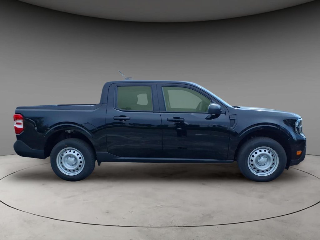 New 2026 Ford Maverick XL w/ Equipment Group 101A AWD/4WD image 6
