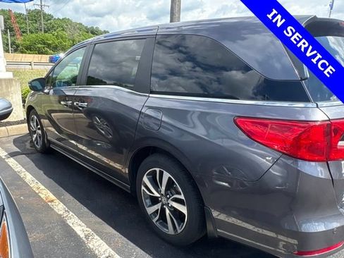 Used 2024 Honda Odyssey Touring image 9