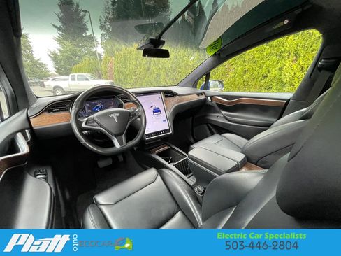 Used 2019 Tesla Model X 100D image 40