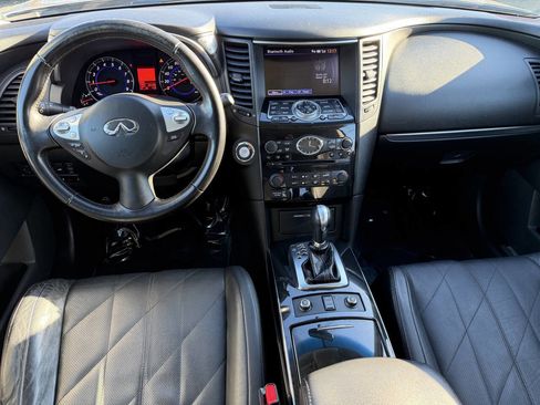 Used 2011 INFINITI FX35 AWD w/ Premium Pkg image 19