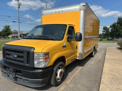 Used 2022 Ford E-350 and Econoline 350 Super Duty RWD image 10