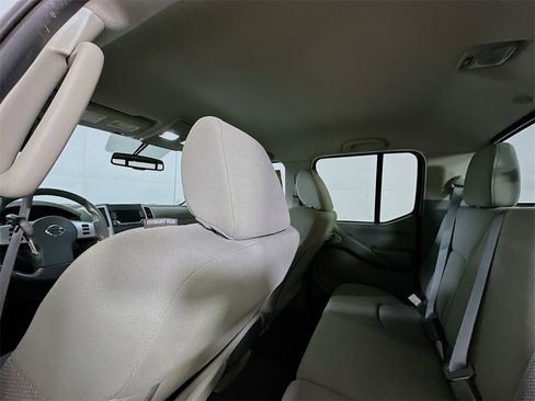 Used 2018 Nissan Frontier SV w/ Value Truck Package image 12