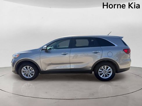 Used 2019 Kia Sorento L FWD image 6