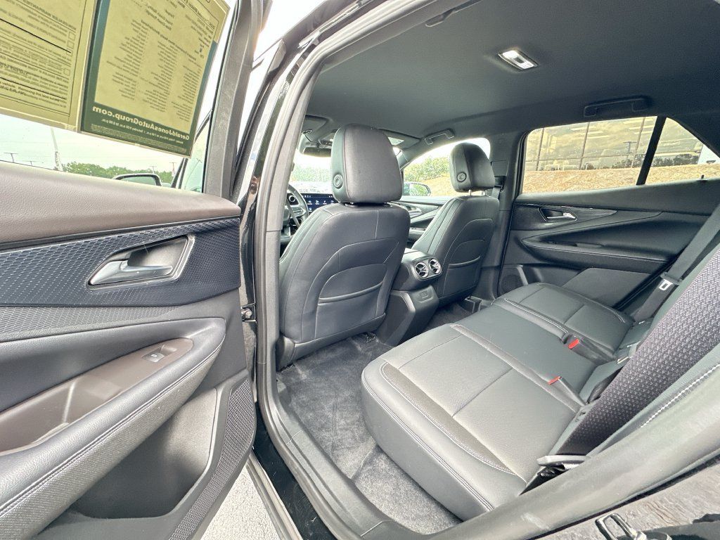Used 2024 Chevrolet Blazer EV LT AWD/4WD image 17
