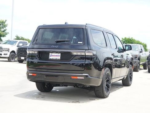New 2026 Jeep Grand Wagoneer Limited AWD/4WD image 9