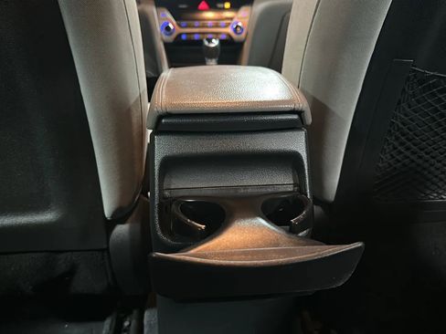 Used 2017 Hyundai Elantra ECO w/ Cargo Package image 18