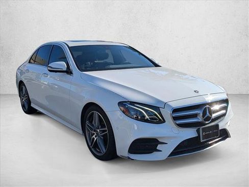 Used 2019 Mercedes-Benz E 300 image 3