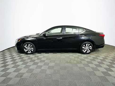Used 2023 Nissan Altima 2.5 S image 5