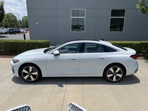 Used 2025 Audi A5 2.0T Premium Plus w/ Premium Plus image 6