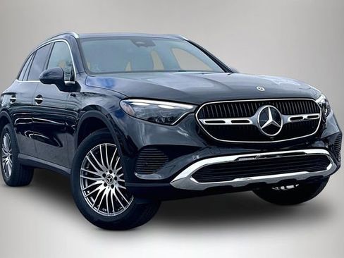 New 2026 Mercedes-Benz GLC 300 image 1