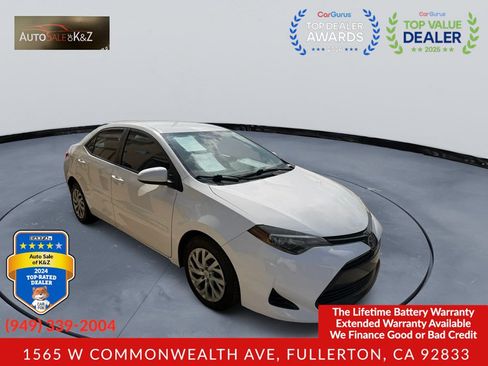Used 2017 Toyota Corolla LE w/ Carpet Mat Package (TMS) FWD image 5