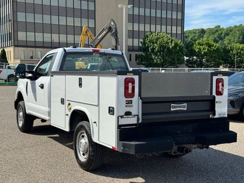 Used 2022 Ford F250 XL w/ Power Equipment Group AWD/4WD image 3