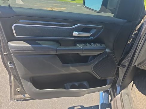 Used 2019 RAM 1500 Big Horn AWD/4WD image 12