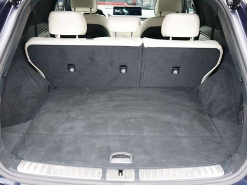 Used 2025 Genesis Electrified GV70 Advanced w/ Prestige Package image 11