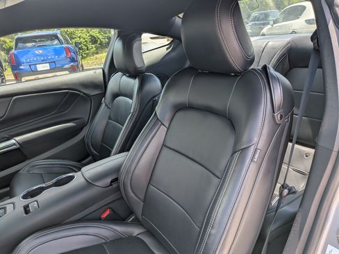 Used 2025 Ford Mustang Premium RWD image 18