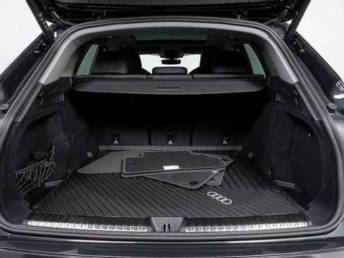 Used 2025 Audi Q5 Premium Plus image 31