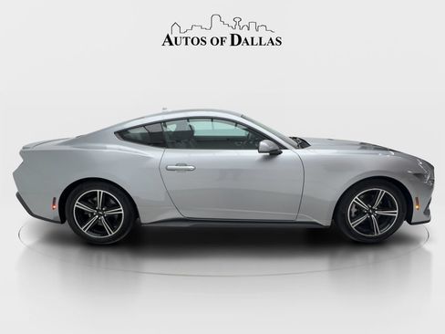 Used 2025 Ford Mustang Premium RWD image 7