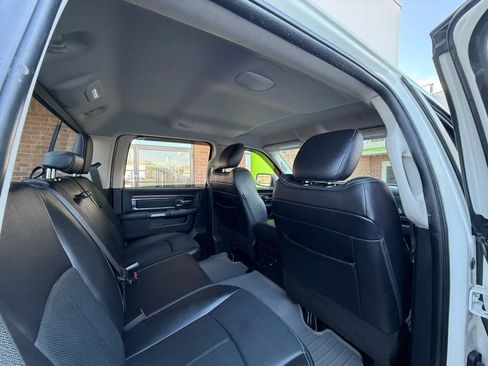 Used 2018 RAM 1500 Laramie w/ Convenience Group AWD/4WD image 19
