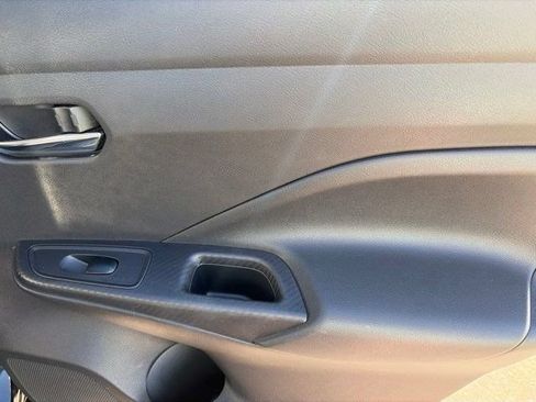 Used 2023 Nissan Versa SV FWD image 31