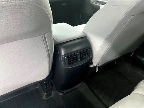 Used 2017 Honda CR-V LX image 12