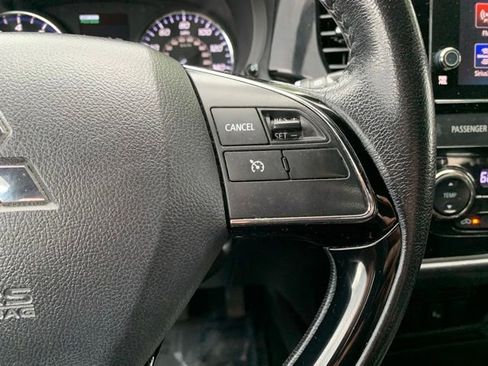 Used 2018 Mitsubishi Outlander LE AWD/4WD image 20