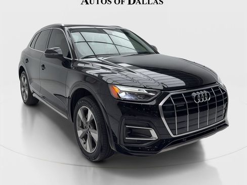 Used 2023 Audi Q5 2.0T Premium w/ Convenience Package AWD/4WD image 2