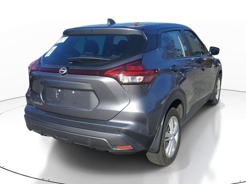 Used 2024 Nissan Kicks S image 6
