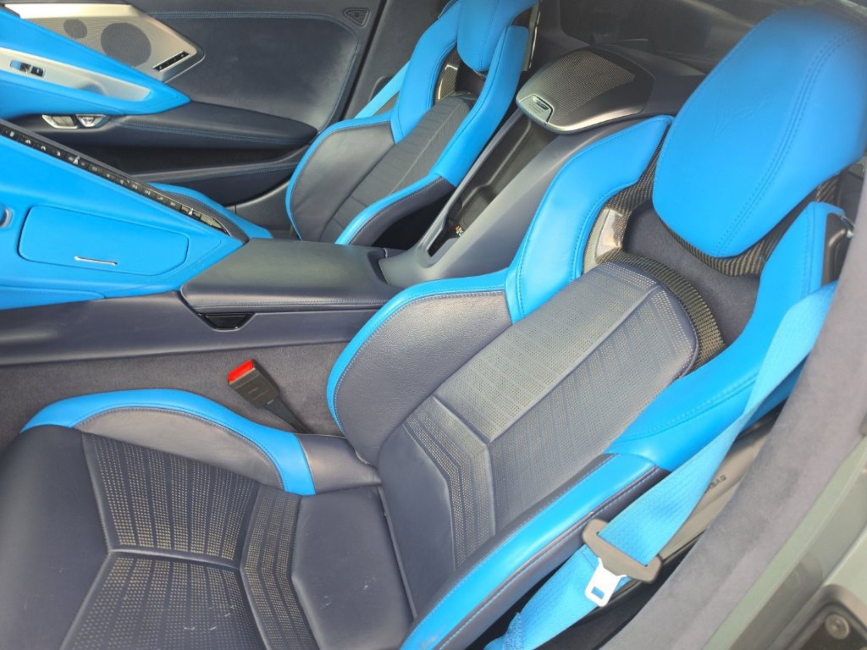 Used 2023 Chevrolet Corvette Stingray Premium Cpe w/ Z51 Performance Package RWD image 20