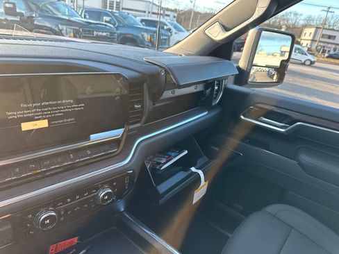 New 2026 GMC Sierra 2500 SLT w/ SLT Premium Package image 24