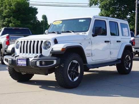 Used 2018 Jeep Wrangler Unlimited Sahara w/ Dual Top Group AWD/4WD image 7