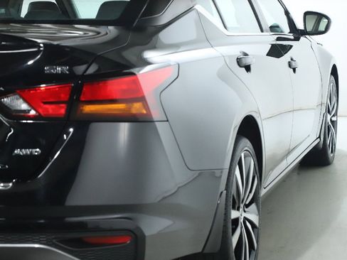 Used 2021 Nissan Altima 2.5 SR image 45