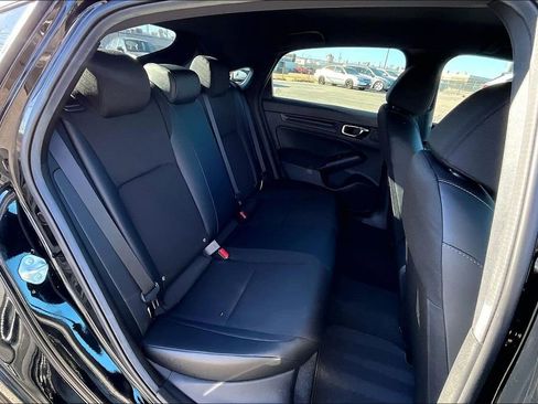 Used 2025 Honda Civic Sport image 36