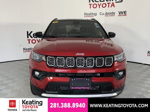 Used 2025 Jeep Compass Limited AWD/4WD image 10