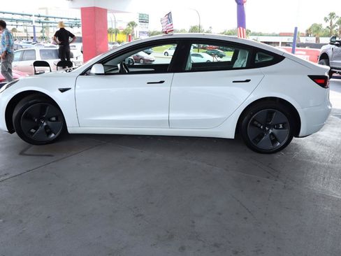 Used 2023 Tesla Model 3 Standard Range RWD image 10
