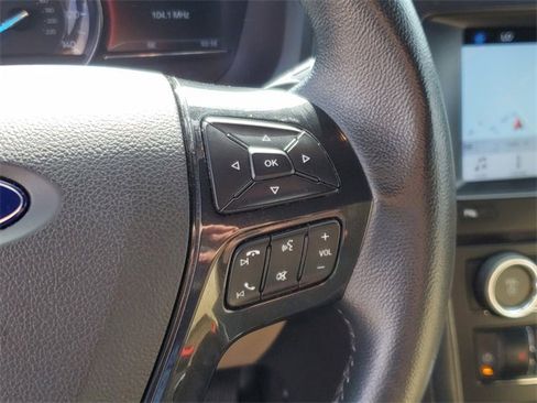 Used 2017 Ford Explorer XLT w/ Equipment Group 202A image 24