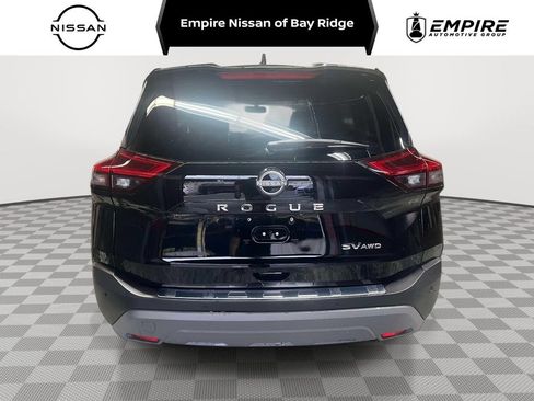 Used 2023 Nissan Rogue SV AWD/4WD image 1