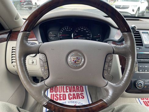 Used 2006 Cadillac DTS FWD image 19