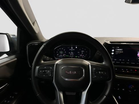 Used 2022 GMC Sierra 1500 SLT AWD/4WD image 7