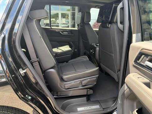 New 2026 GMC Yukon Elevation w/ Elevation Premium Package AWD/4WD image 13