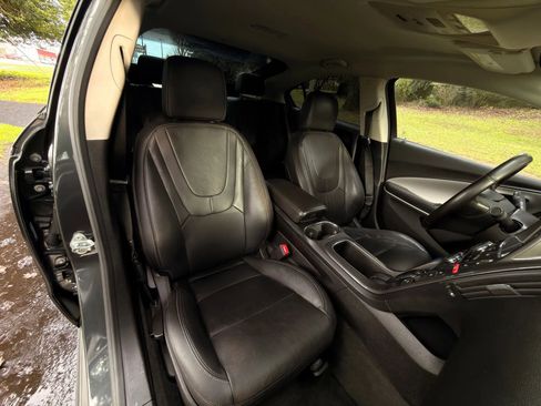 Used 2014 Chevrolet Volt Premium w/ Premium Trim Package image 31