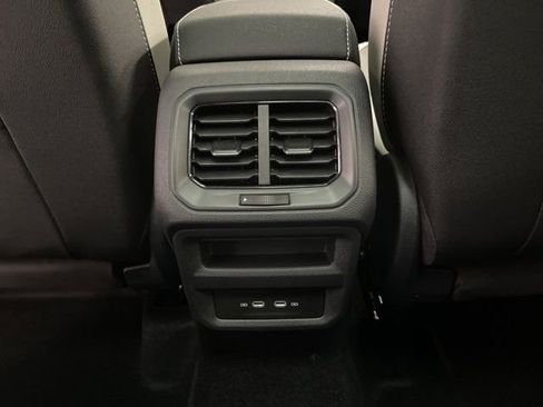 New 2026 Volkswagen Taos SE image 26