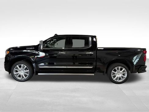 Used 2024 Chevrolet Silverado 1500 High Country w/ High Country Premium Package image 4