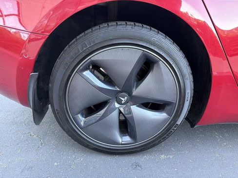 Used 2020 Tesla Model 3 Standard Range image 29