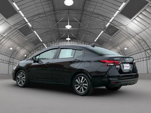 Used 2021 Nissan Versa SV image 6